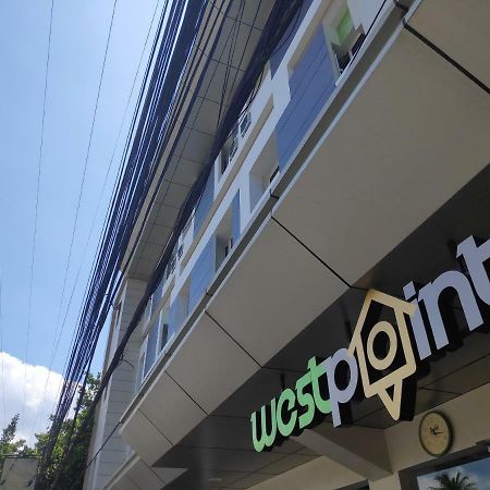 Westpoint Hotel Cebu Екстер'єр фото