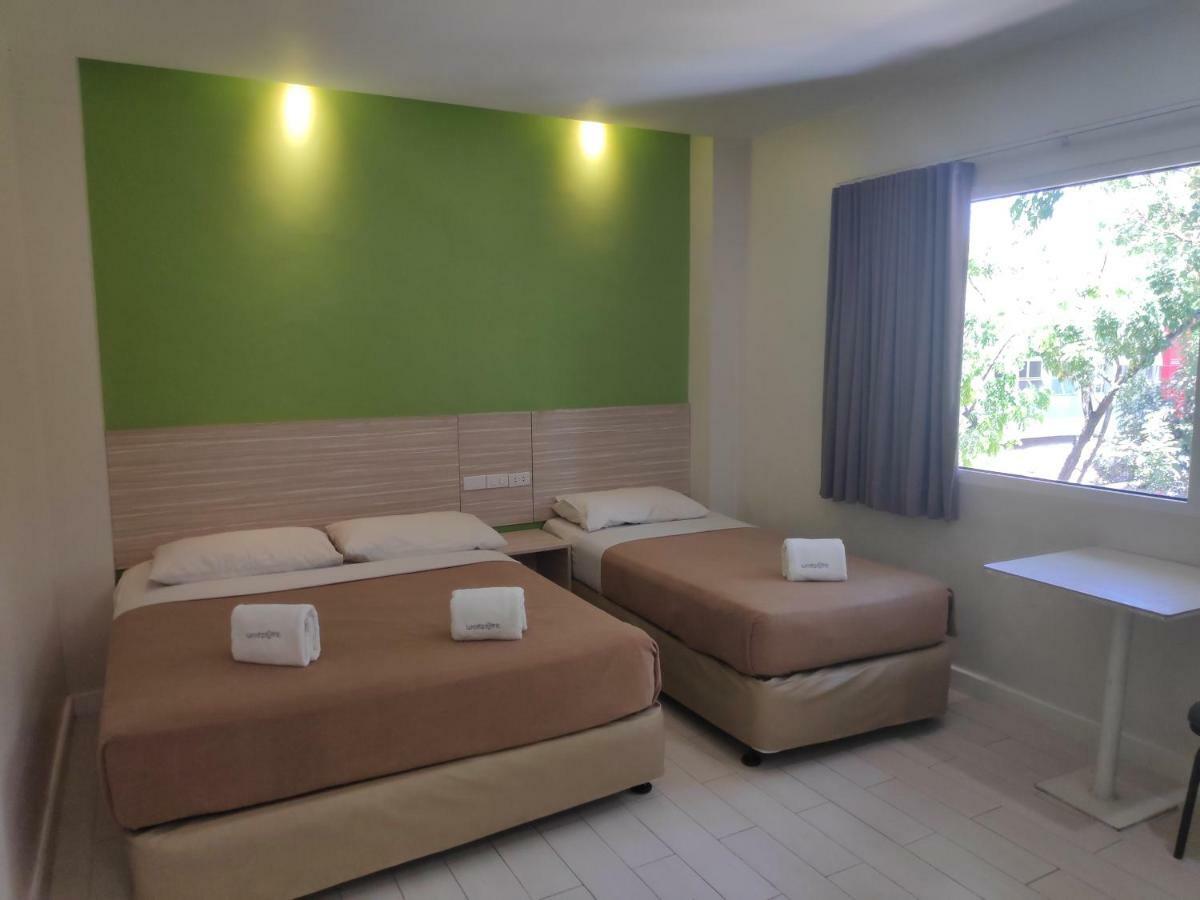 Westpoint Hotel Cebu Екстер'єр фото