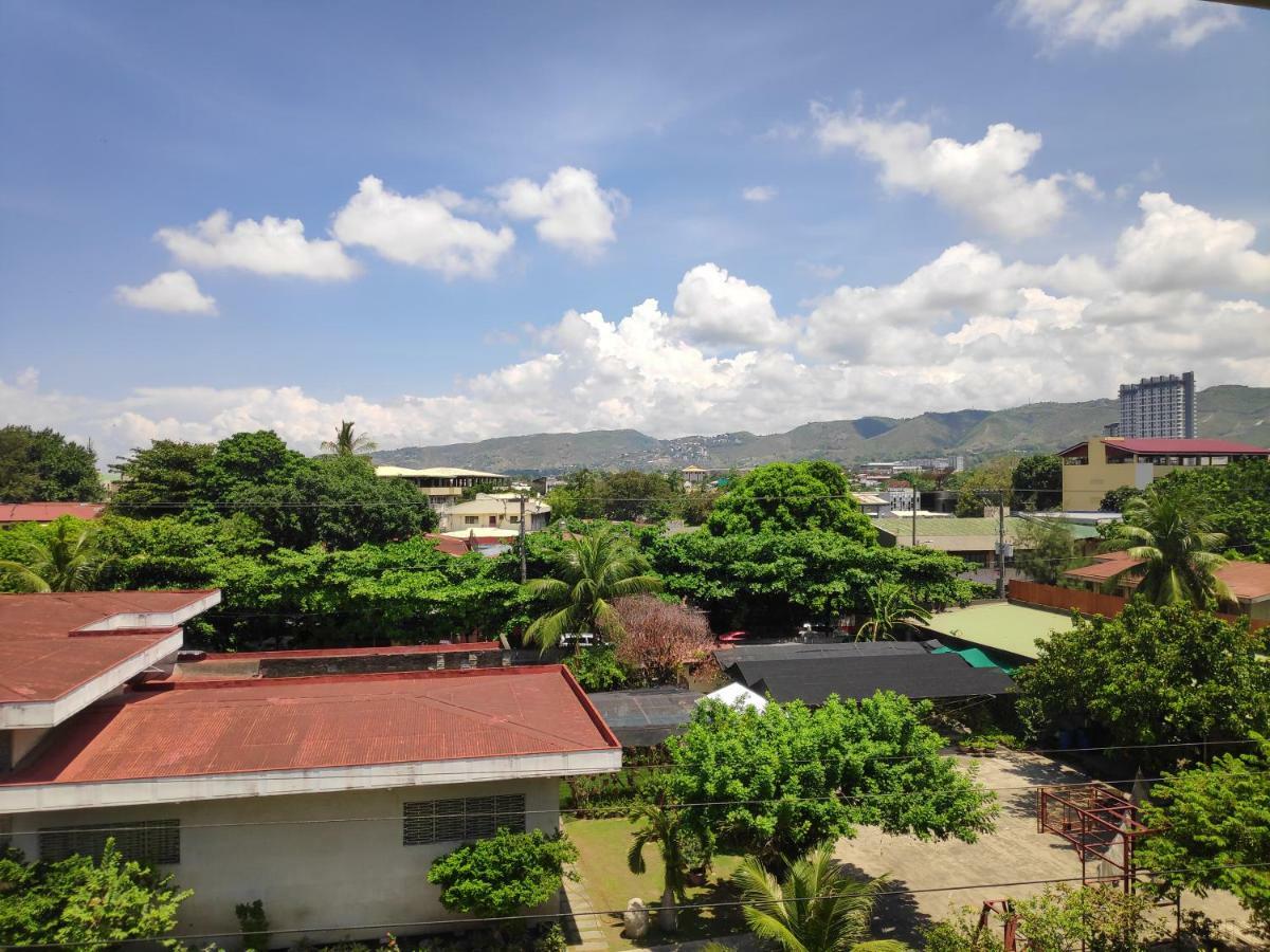 Westpoint Hotel Cebu Екстер'єр фото
